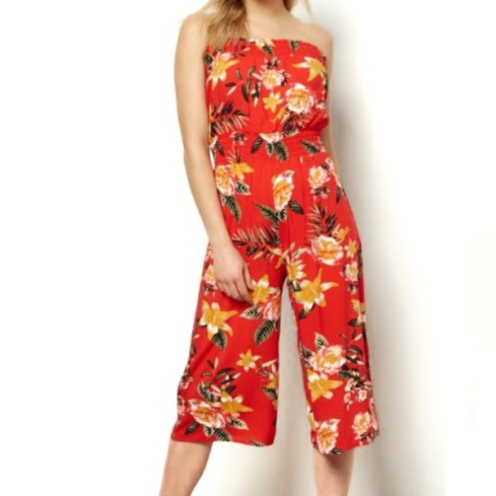 LA Gypsy Jumper M Red Tropical Print Smocked Tube Top Romper